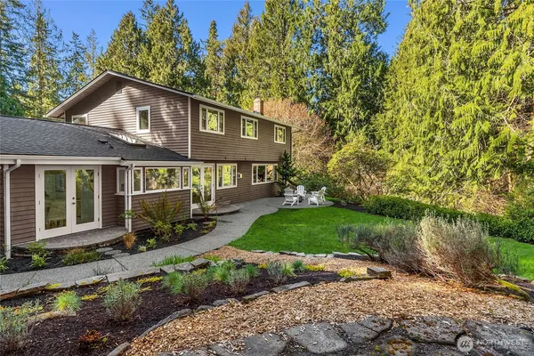 $1,188,000 | 6490 Northeast Dapple Court, Bainbridge Island, WA 98110