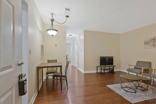 $1,495 | 1808 State Street, Unit 212, Nashville, TN 37203