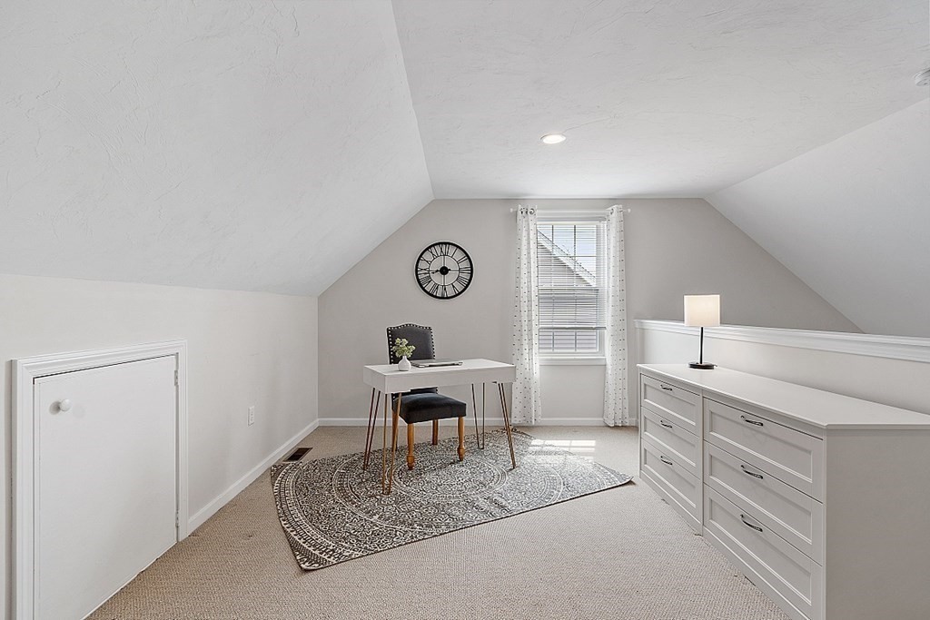 8 Riley Road, Unit 8 Tyngsboro, MA 01879 - Photo 19 of 34