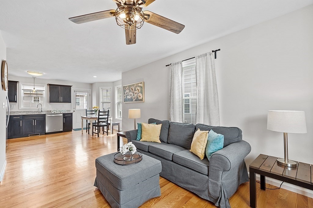 8 Riley Road, Unit 8 Tyngsboro, MA 01879 - Photo 4 of 34