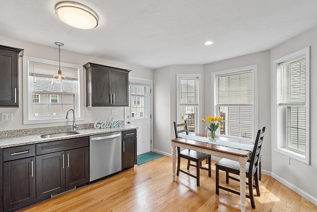 8 Riley Road, Unit 8 Tyngsboro, MA 01879 - Photo 9 of 34