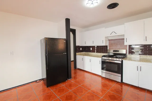 $2,200 | 8102 U Highway North, Lockhart, TX 78644