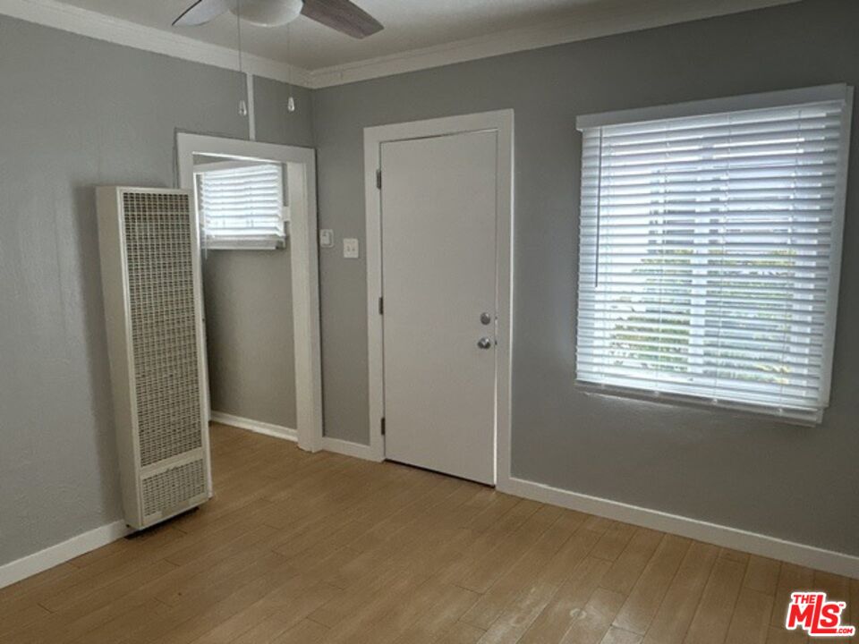 27 Eastwind Street, Unit 7 Marina del Rey, CA 90292 - Photo 9 of 13