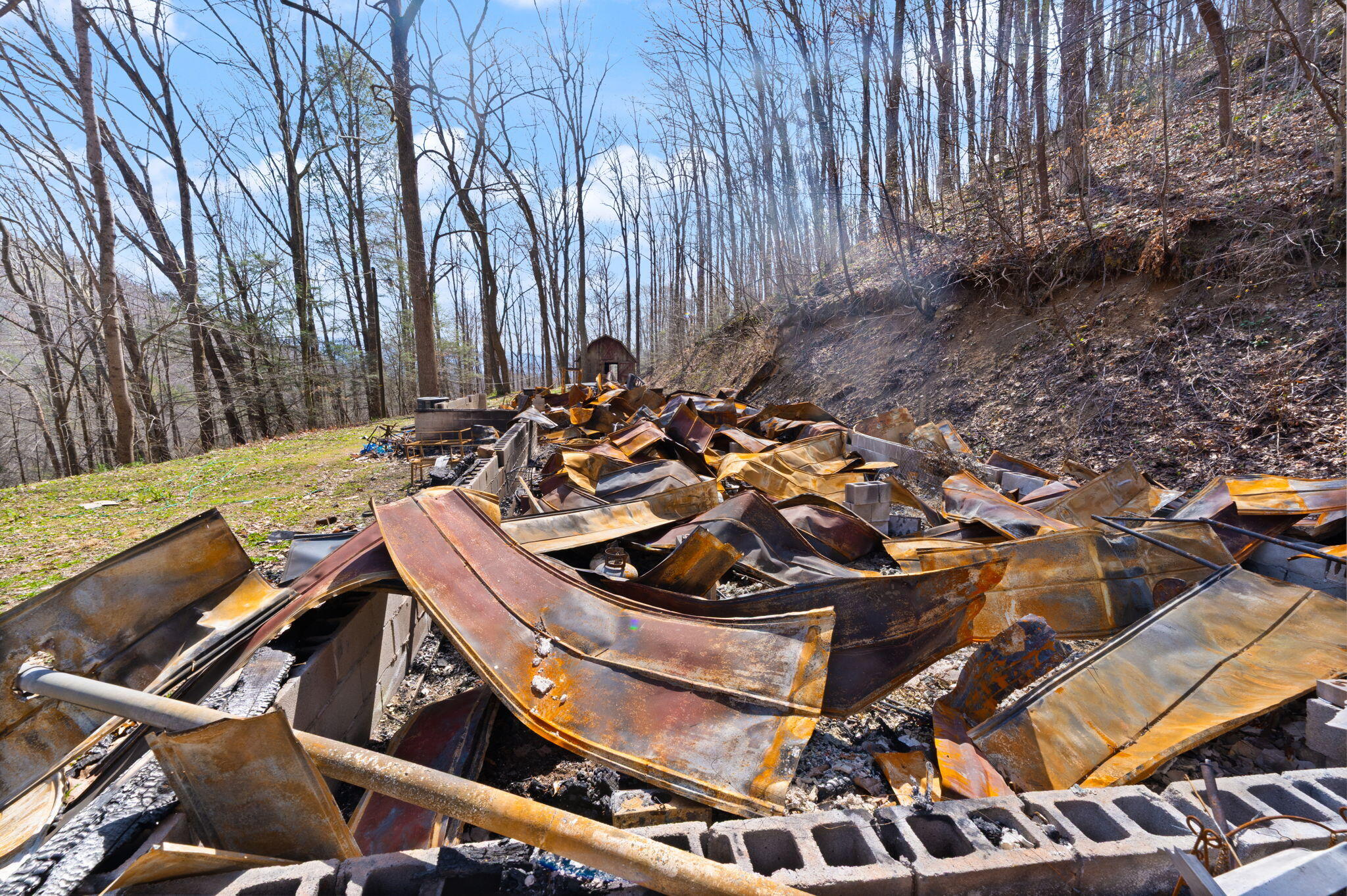 1197 Beans Fork Road Middlesboro, KY 40965 - Photo 8 of 28