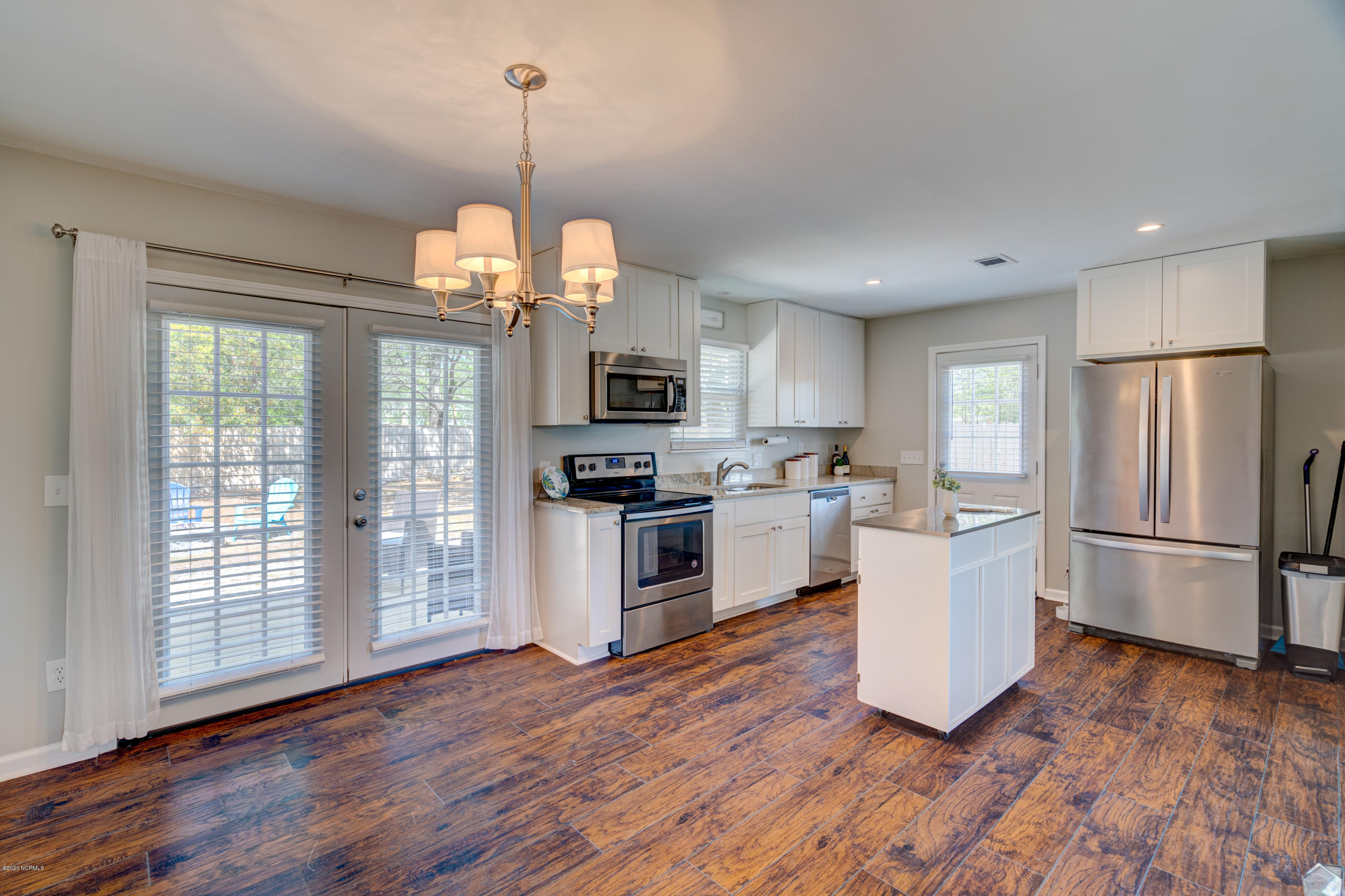 226 Lancaster Road Wilmington, NC 28409 - Photo 8 of 30 226LancasterEdit-18