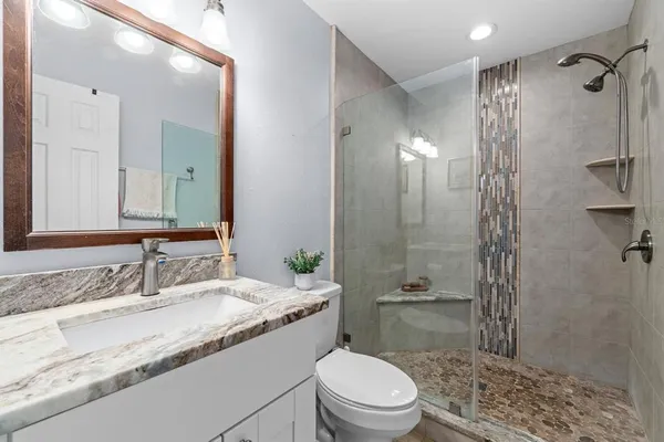 $400,677 | 2022 Rudder Drive, Valrico, FL 33594