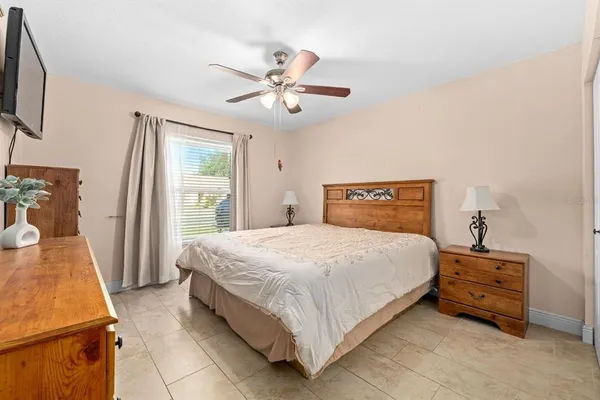 $400,677 | 2022 Rudder Drive, Valrico, FL 33594