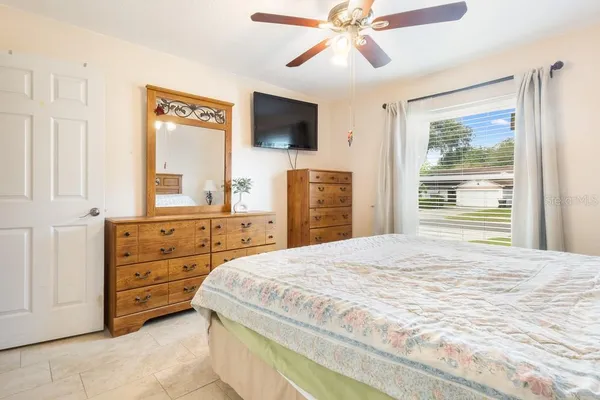 $400,677 | 2022 Rudder Drive, Valrico, FL 33594