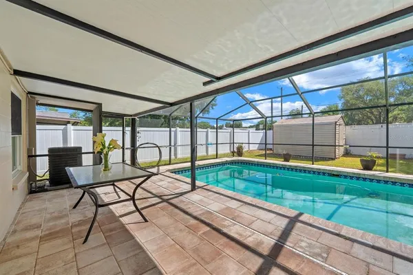 $400,677 | 2022 Rudder Drive, Valrico, FL 33594