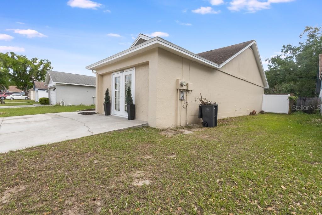 2022 Rudder Drive Valrico, FL 33594 - Photo 3 of 22