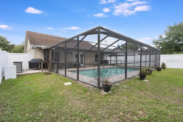 $400,677 | 2022 Rudder Drive, Valrico, FL 33594