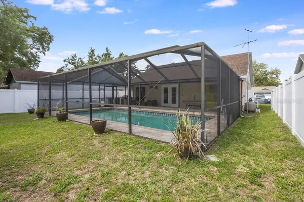 $400,677 | 2022 Rudder Drive, Valrico, FL 33594