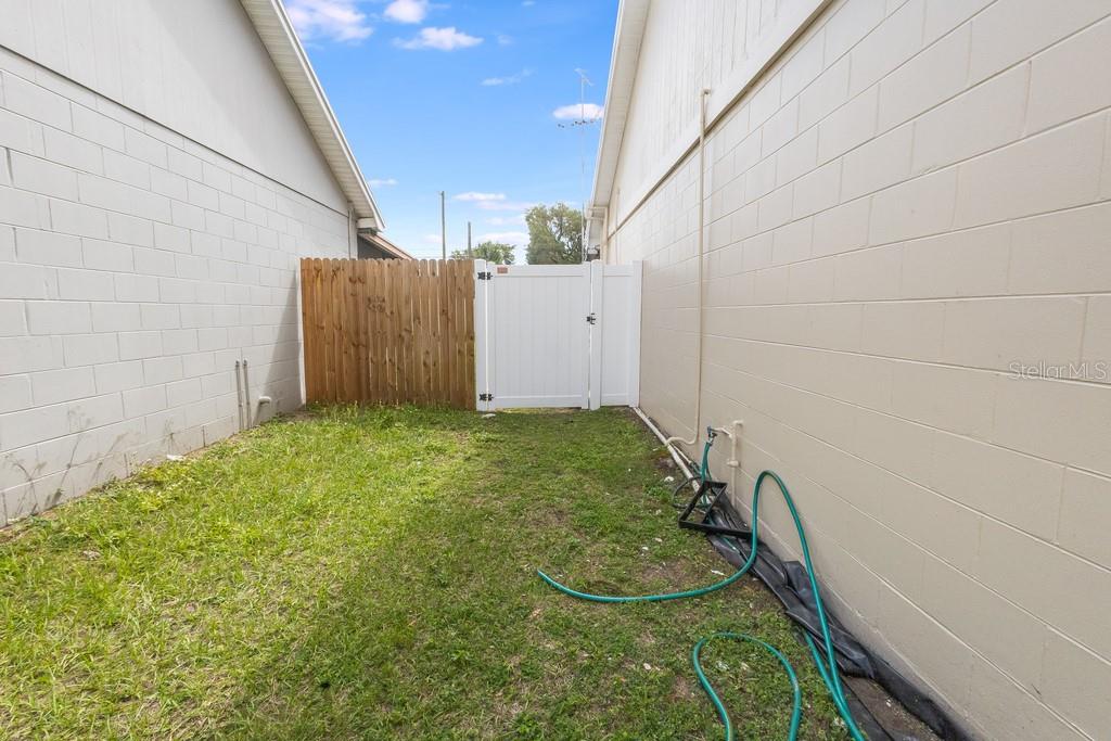 2022 Rudder Drive Valrico, FL 33594 - Photo 10 of 22