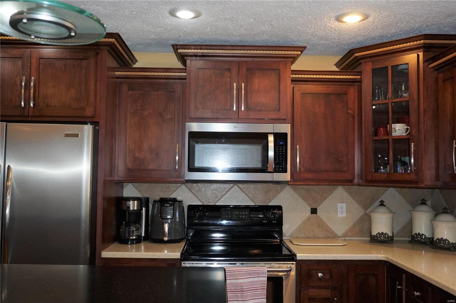106 Hawthorn Road Salem, IL 62881 - Photo 12 of 44 Gallery Image 12