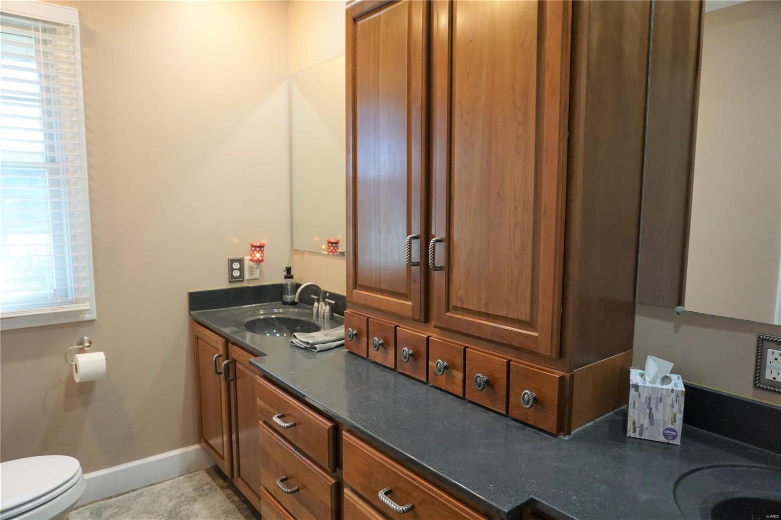 106 Hawthorn Road Salem, IL 62881 - Photo 21 of 44 Gallery Image 21