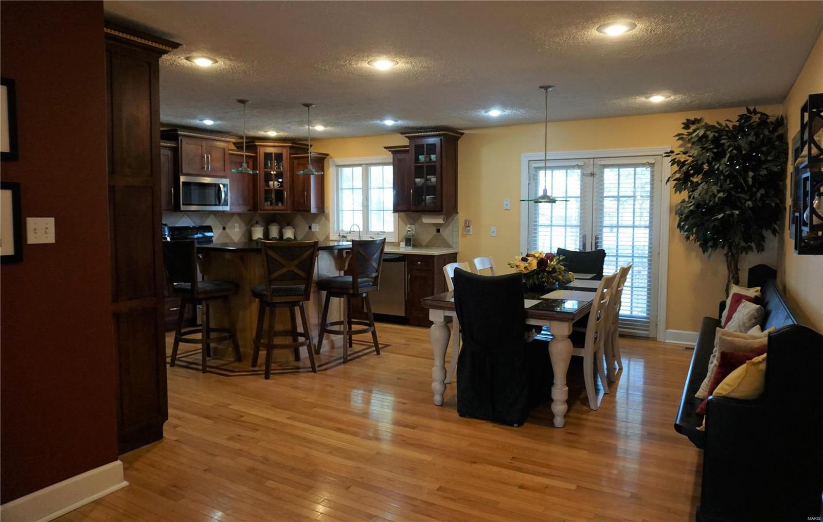 106 Hawthorn Road Salem, IL 62881 - Photo 9 of 44 Gallery Image 9