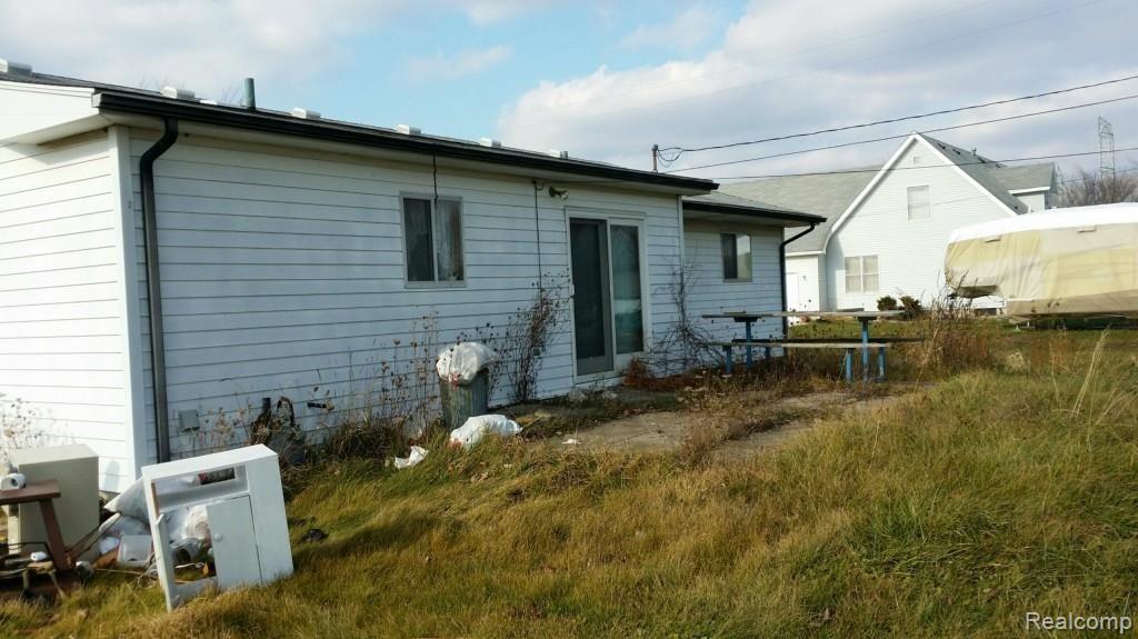 57600 Omo Road Ray, MI 48096 - Photo 2 of 4 omo rear.jpg