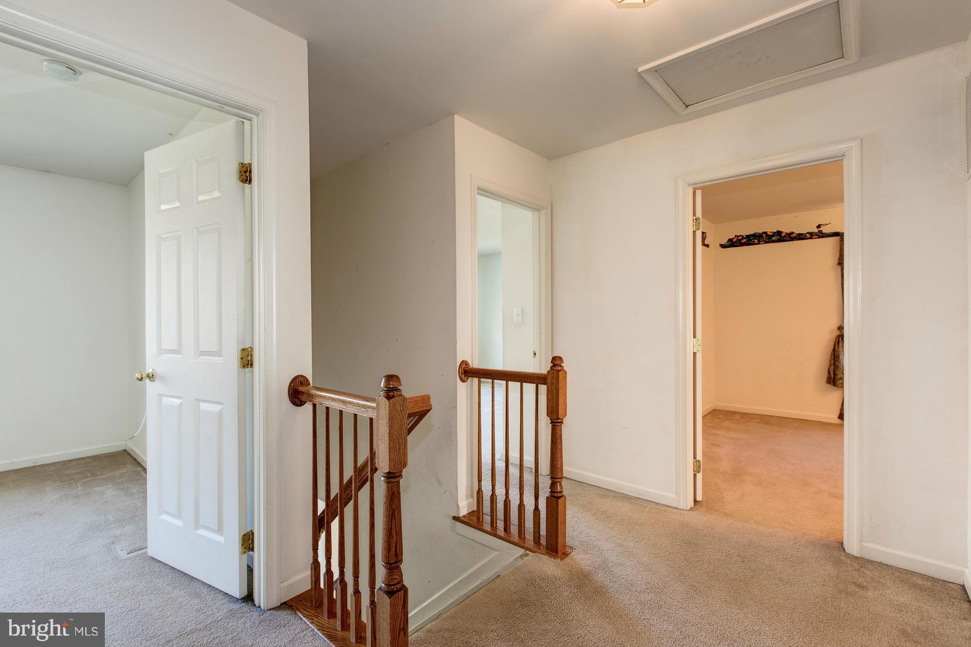 9309 Decatur Place Laurel, MD 20723 - Photo 14 of 28 2 lvl hallway