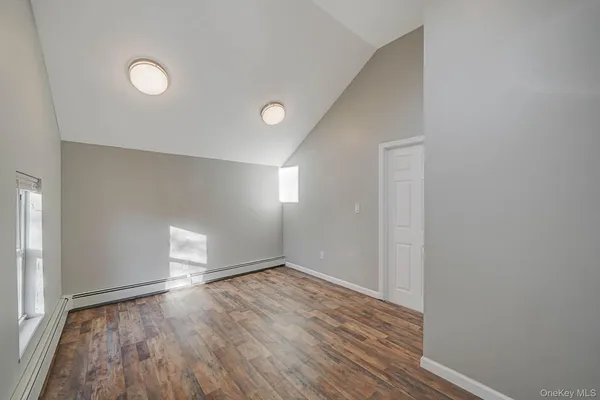 $3,100 | 158 Oldfield Avenue, Amityville, NY 11701