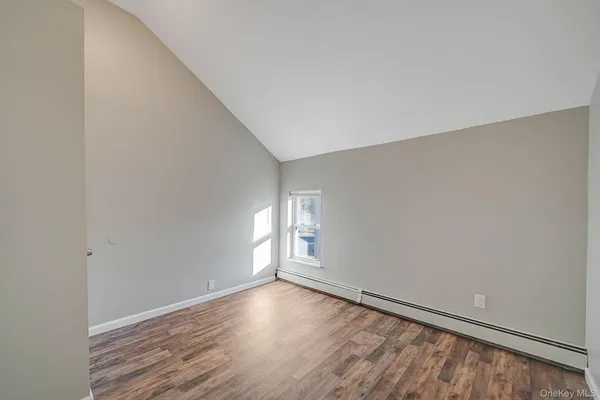 $3,100 | 158 Oldfield Avenue, Amityville, NY 11701