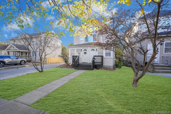 $3,100 | 158 Oldfield Avenue, Amityville, NY 11701