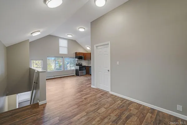 $3,100 | 158 Oldfield Avenue, Amityville, NY 11701