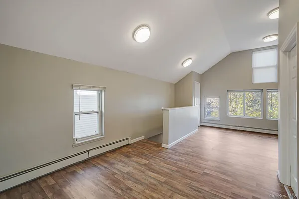 $3,100 | 158 Oldfield Avenue, Amityville, NY 11701