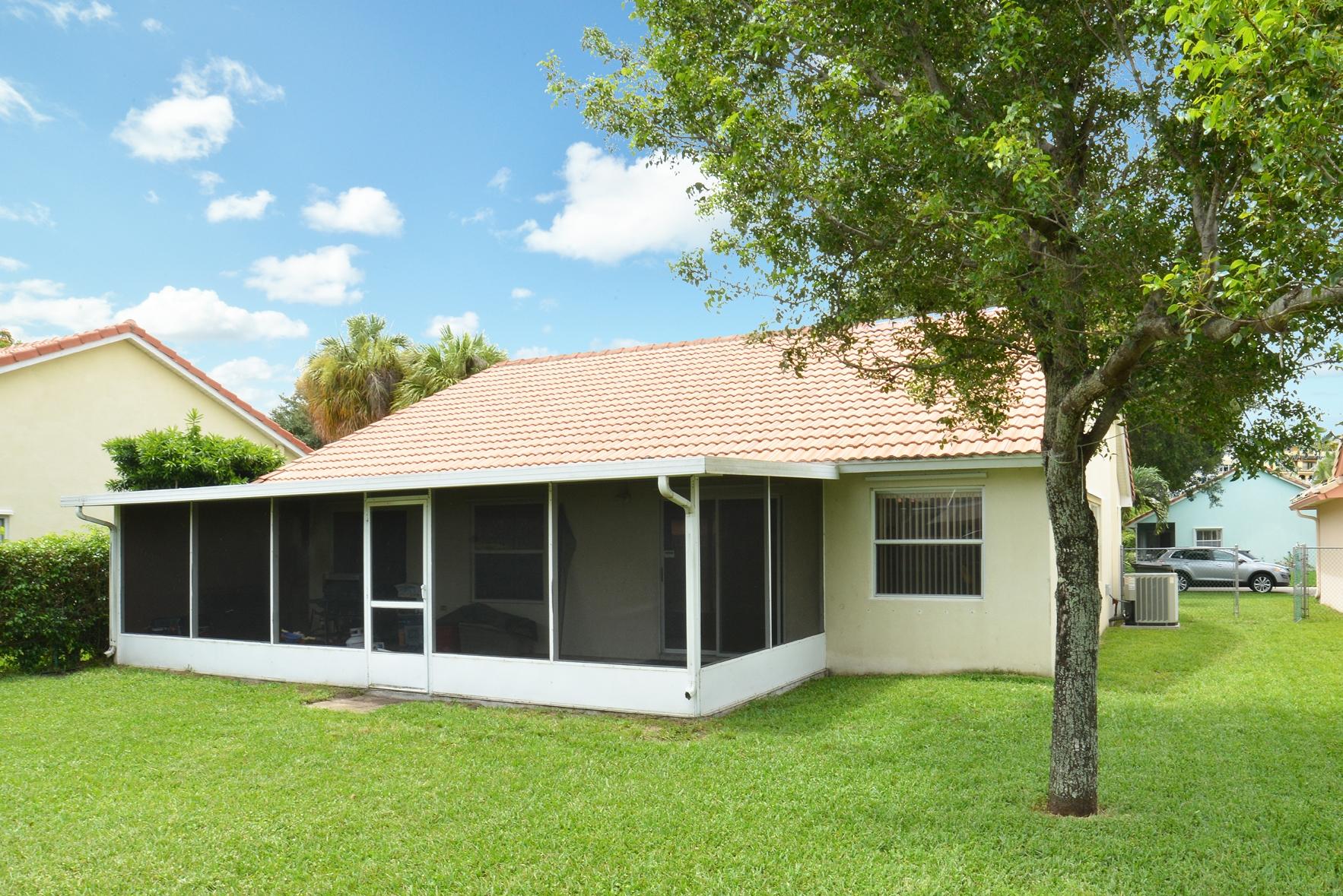 3720 Riverside Way Delray Beach, FL 33445 - Photo 14 of 16 ABK_4286A