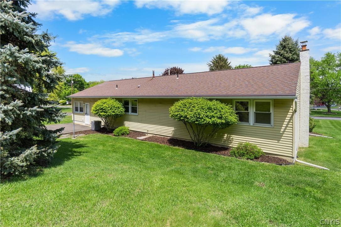 4421 Whedon Road Camillus, NY 13219 - Photo 19 of 23