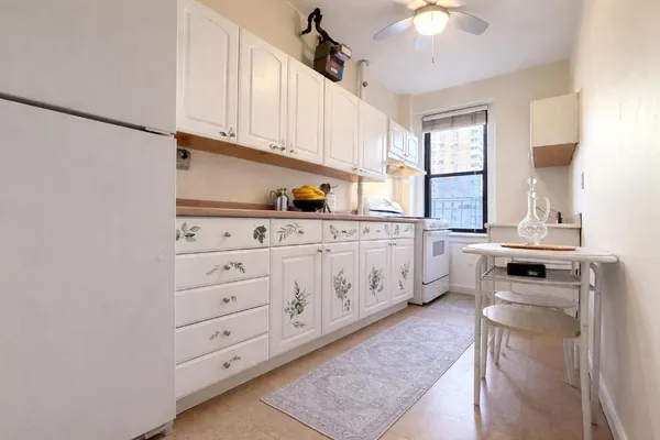 $475,000 | 3115 Broadway, Unit 62 | Morningside Heights