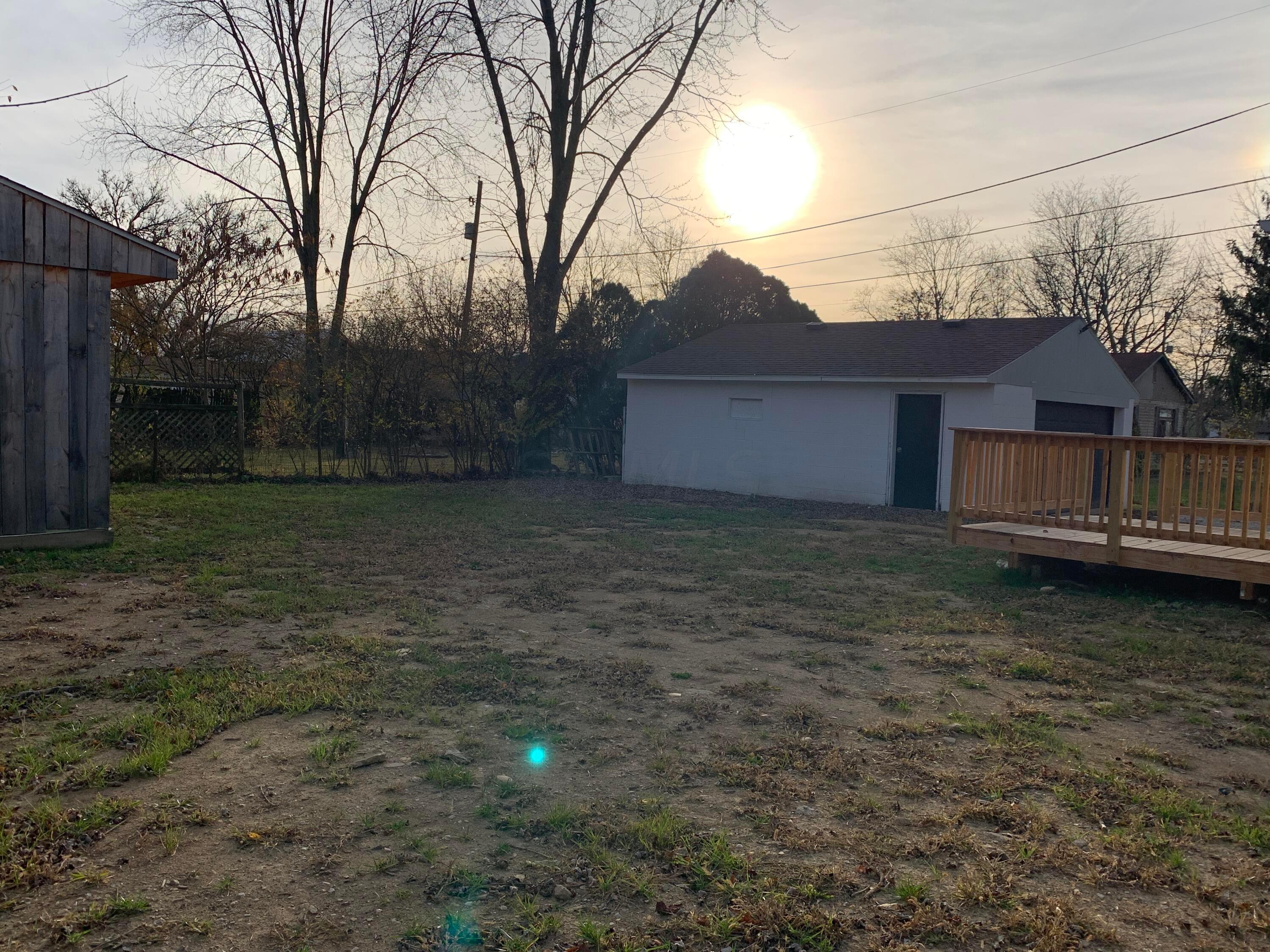 699 Hilock Road Columbus, OH 43207 - Photo 5 of 28 88927E7E-0982-4739-8109-B5C7FBA8BAD9