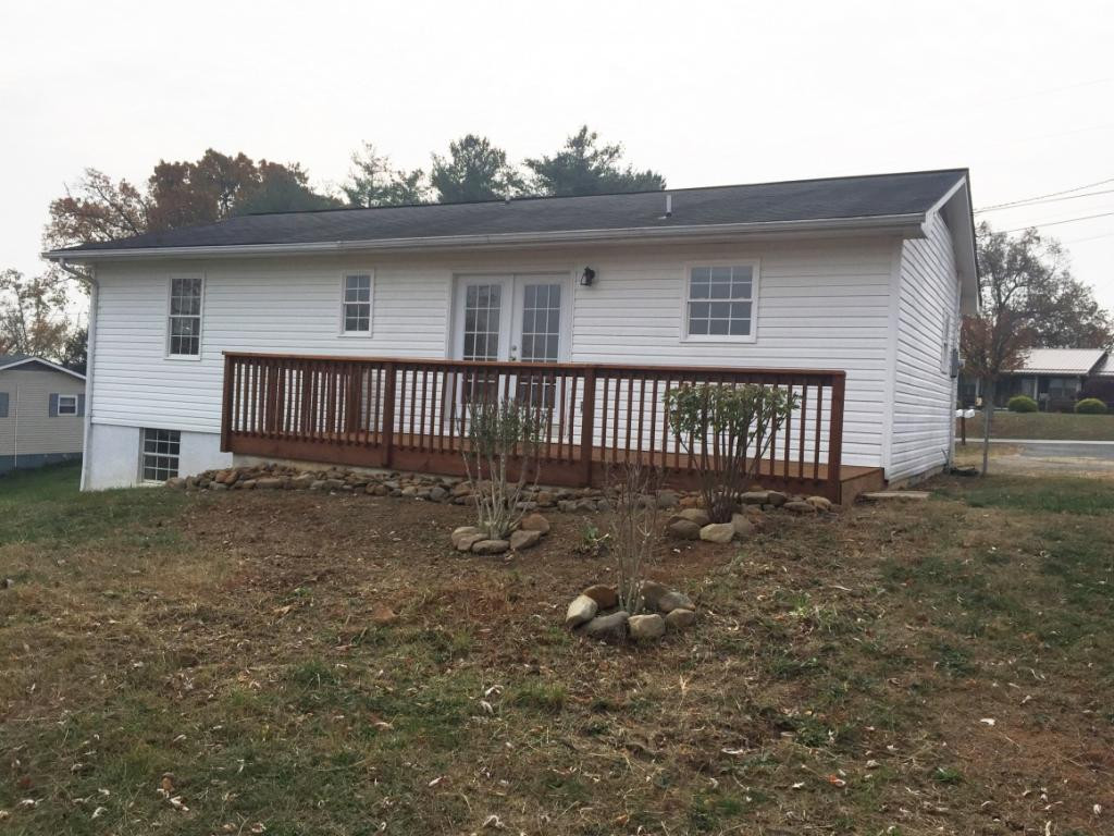 815 Old Stage Road Greeneville, TN 37745 - Photo 12 of 17 Photo 12