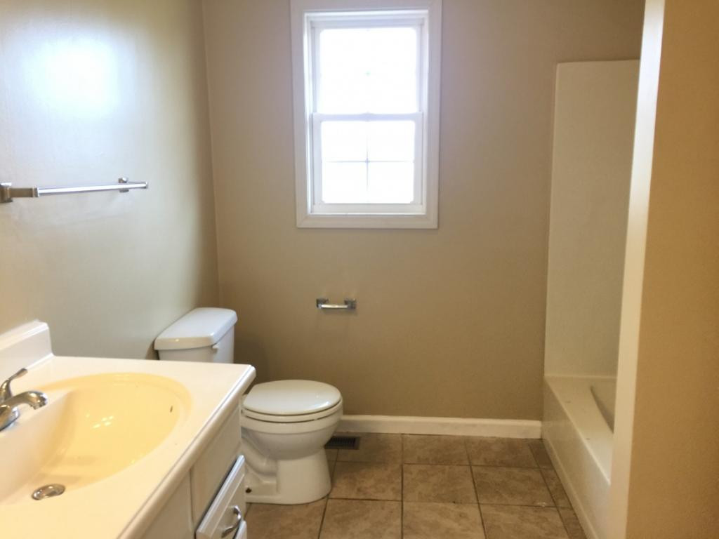 815 Old Stage Road Greeneville, TN 37745 - Photo 7 of 17 Photo 7
