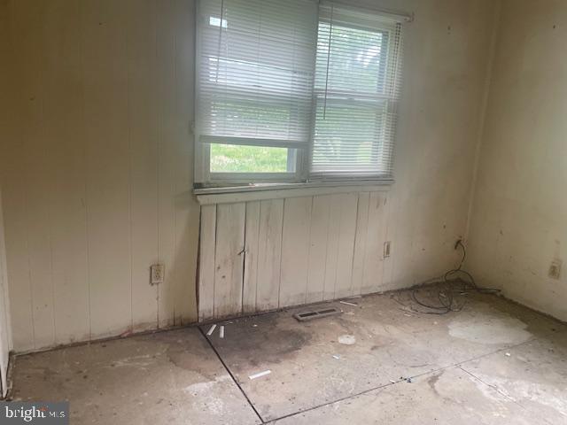 10317 Dinges Road Berlin, MD 21811 - Photo 13 of 14 bed3 wall
