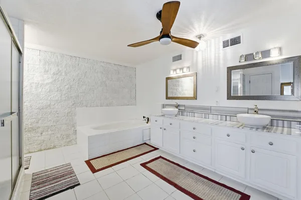 $3,500 | 13392 Southshore Drive, Conroe, TX 77304