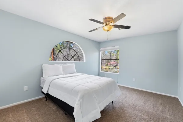 $3,500 | 13392 Southshore Drive, Conroe, TX 77304