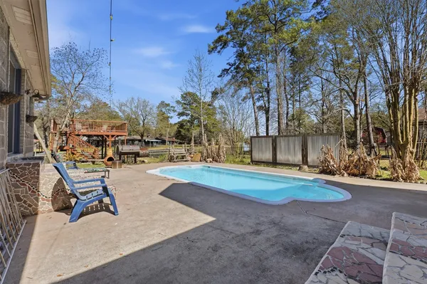 $3,500 | 13392 Southshore Drive, Conroe, TX 77304