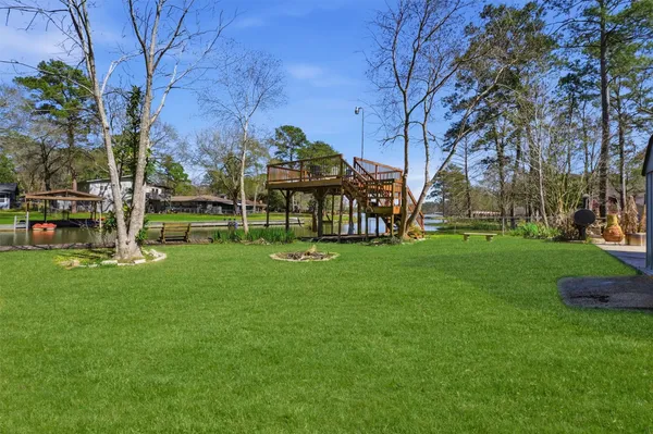 $3,500 | 13392 Southshore Drive, Conroe, TX 77304