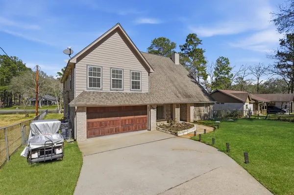 $3,500 | 13392 Southshore Drive, Conroe, TX 77304