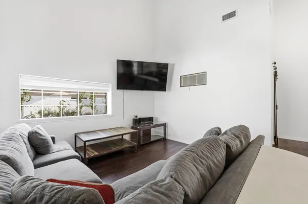 $3,500 | 13392 Southshore Drive, Conroe, TX 77304