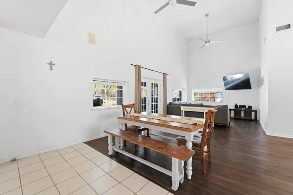 $3,500 | 13392 Southshore Drive, Conroe, TX 77304