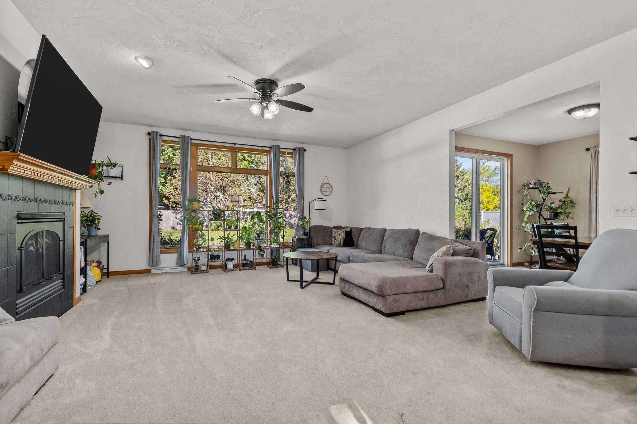 3497 Rosenberry Court Appleton, WI 54913 - Photo 4 of 54