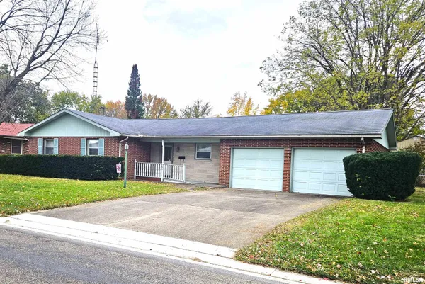 $155,000 | 145 Halfmoon Street, Lincoln, IL 62656