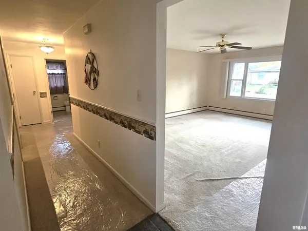 $155,000 | 145 Halfmoon Street, Lincoln, IL 62656