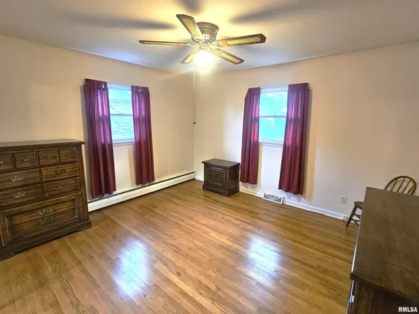 $155,000 | 145 Halfmoon Street, Lincoln, IL 62656