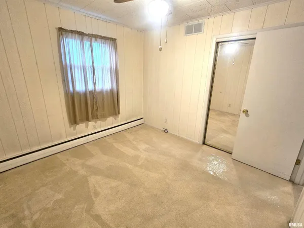 $155,000 | 145 Halfmoon Street, Lincoln, IL 62656