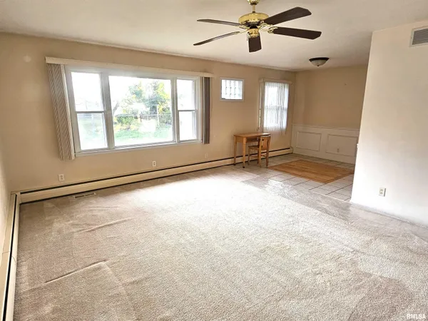 $155,000 | 145 Halfmoon Street, Lincoln, IL 62656