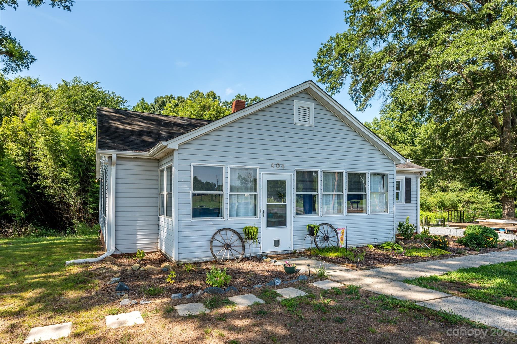 404 East Old Dutch Road Monroe, NC 28110 - Photo 2 of 40