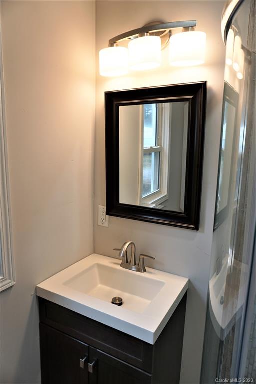 5371 Davidson Road, Unit 19 Davidson, NC 28036 - Photo 11 of 38 Gallery Image 11