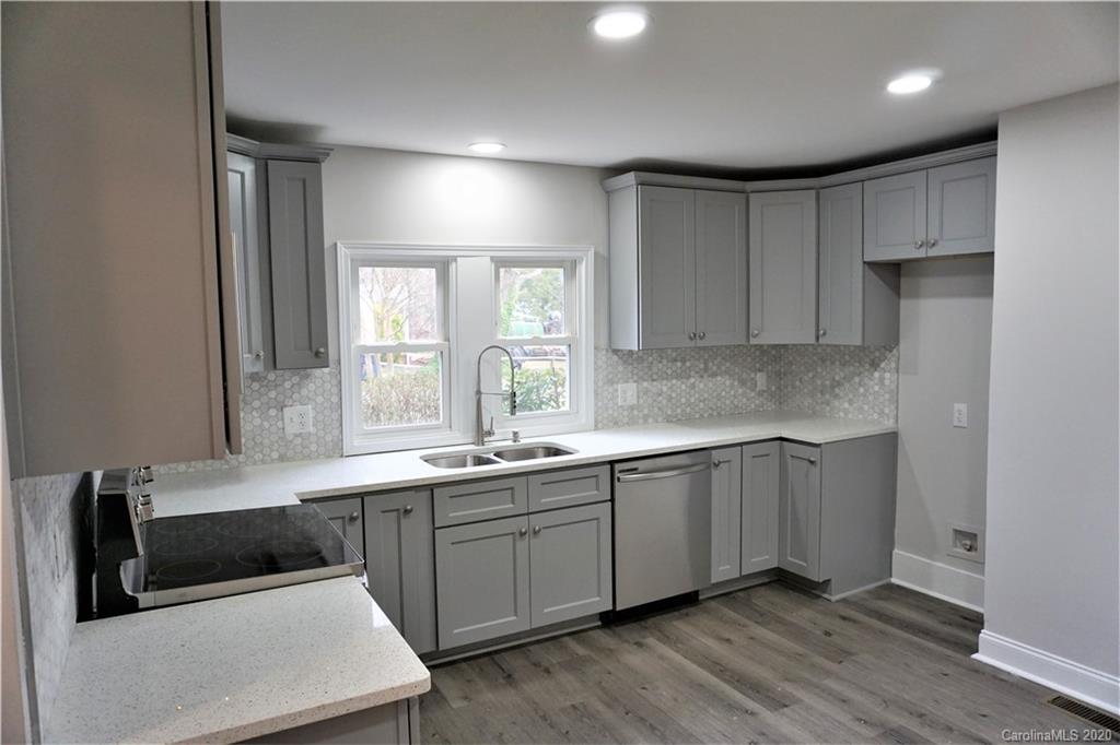 5371 Davidson Road, Unit 19 Davidson, NC 28036 - Photo 13 of 38 Gallery Image 13